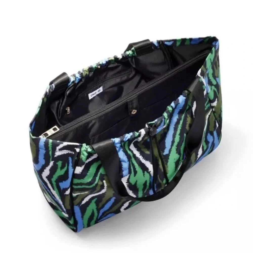 Diane von Furstenberg DVF x Target Disco Zebra Green/Black NWT! - Picture 5 of 5